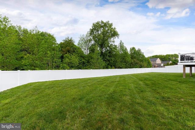 53 OAK LN, Carneys Point, NJ 08069