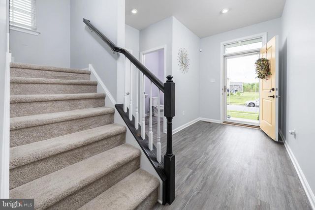 53 OAK LN, Carneys Point, NJ 08069