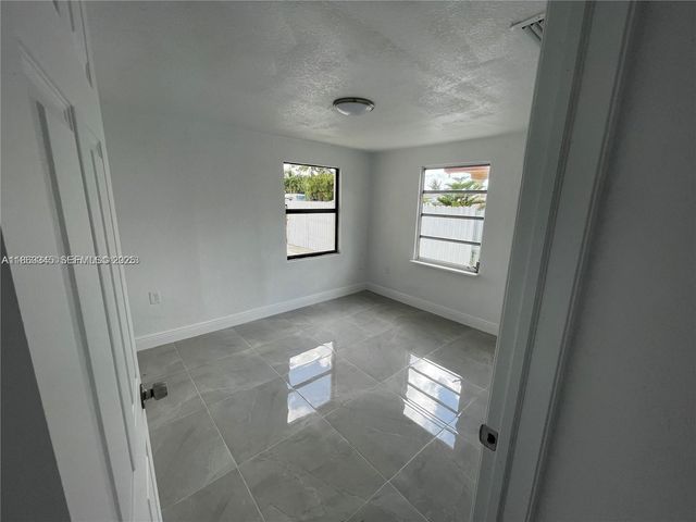 508 E 40th Street, Hialeah, FL 33013
