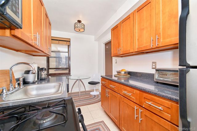 2962 Decatur Avenue 4D, Bronx, NY 10458