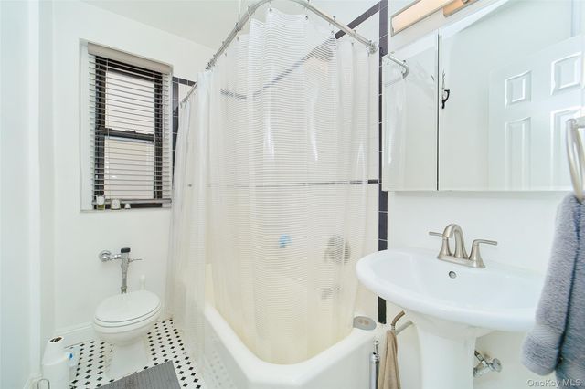 2962 Decatur Avenue 4D, Bronx, NY 10458