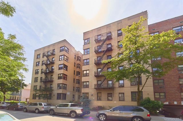 2962 Decatur Avenue 4D, Bronx, NY 10458
