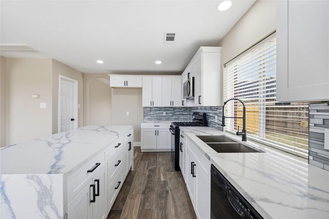 3522 Pecan Mill Drive, Sugar Land, TX 77498