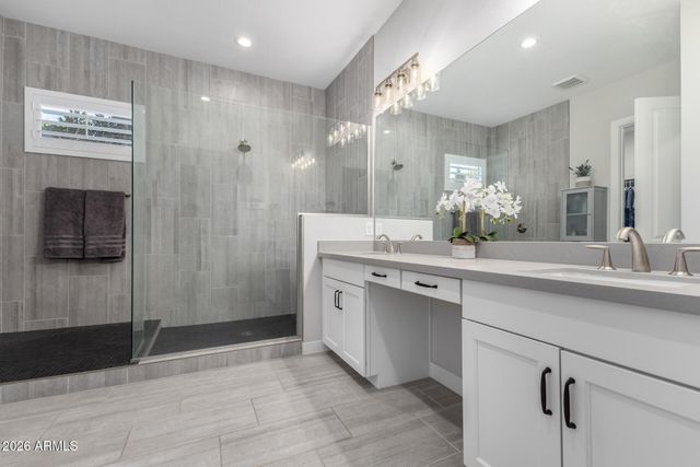 17165 W PIPERTON Street W, Surprise, AZ 85388