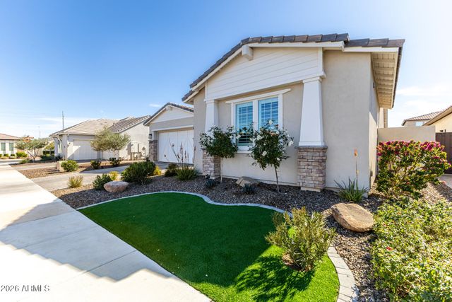 17165 W PIPERTON Street W, Surprise, AZ 85388