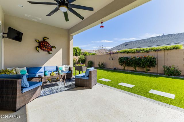 17165 W PIPERTON Street W, Surprise, AZ 85388