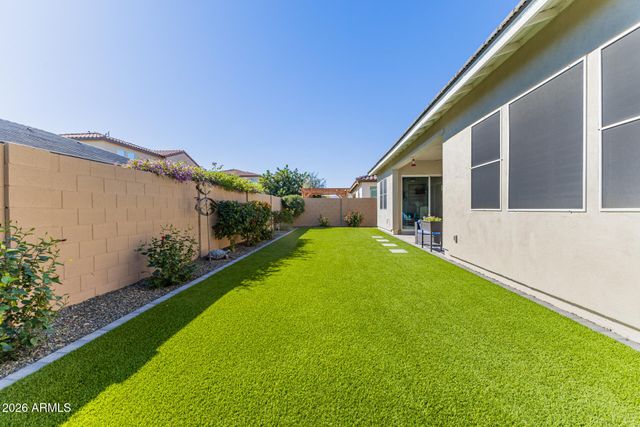 17165 W PIPERTON Street W, Surprise, AZ 85388