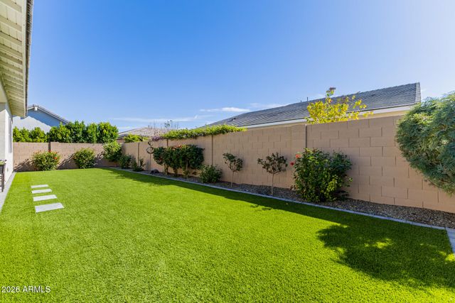17165 W PIPERTON Street W, Surprise, AZ 85388