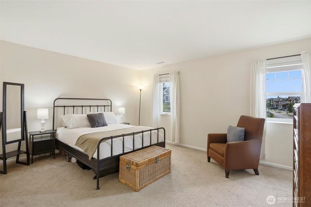 3662 London Loop NE, Lacey, WA 98516