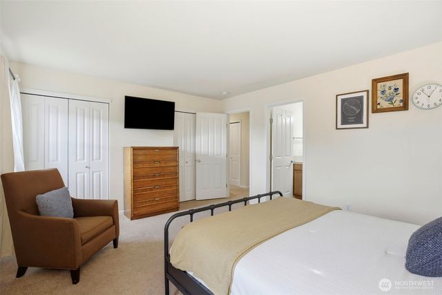 3662 London Loop NE, Lacey, WA 98516