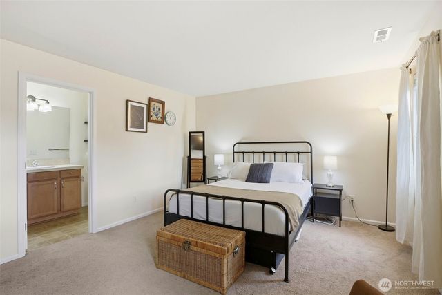 3662 London Loop NE, Lacey, WA 98516