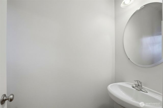 3662 London Loop NE, Lacey, WA 98516