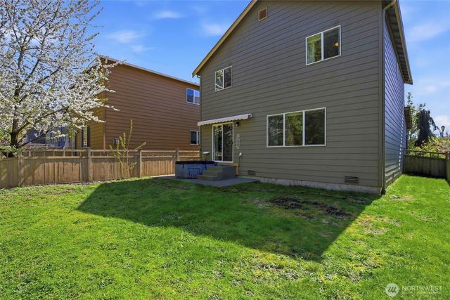 3662 London Loop NE, Lacey, WA 98516