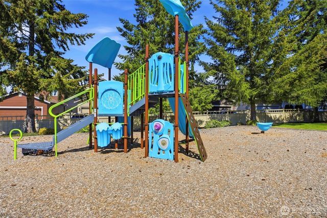 3662 London Loop NE, Lacey, WA 98516