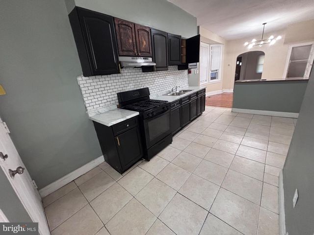 1812 S 57TH ST, Philadelphia, PA 19143