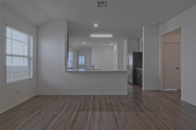 505 Greatest Gift WAY, Jarrell, TX 76537