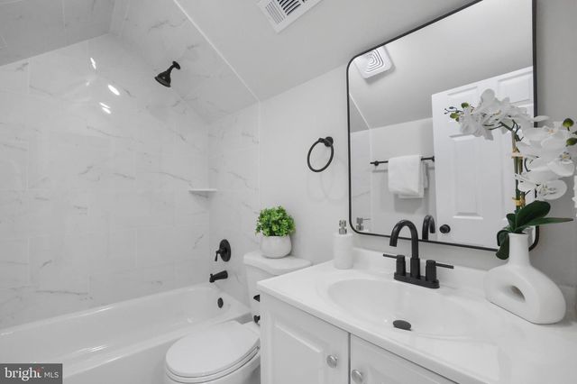 6909 GATEWAY BLVD, District Heights, MD 20747