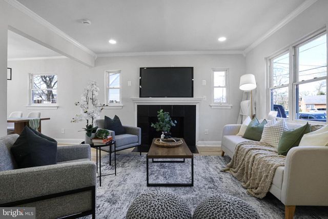 6909 GATEWAY BLVD, District Heights, MD 20747