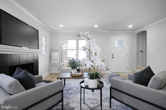 6909 GATEWAY BLVD, District Heights, MD 20747