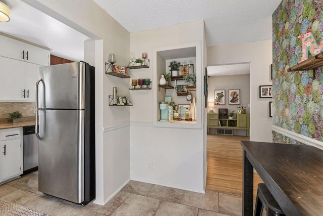 2941 Quebec Avenue S, Saint Louis Park, MN 55426