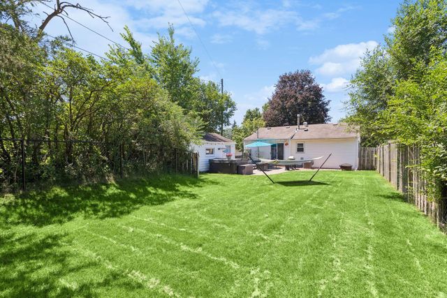 2941 Quebec Avenue S, Saint Louis Park, MN 55426