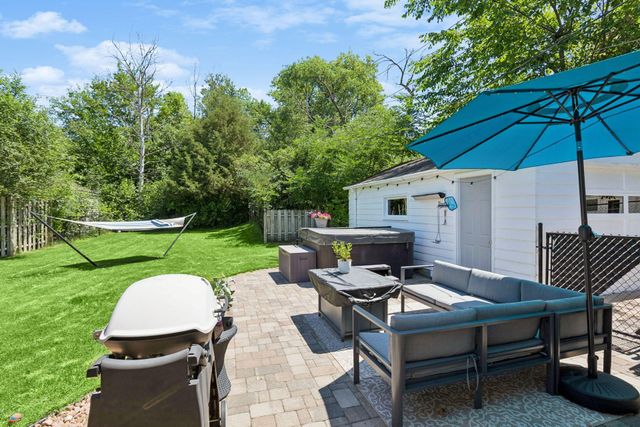 2941 Quebec Avenue S, Saint Louis Park, MN 55426