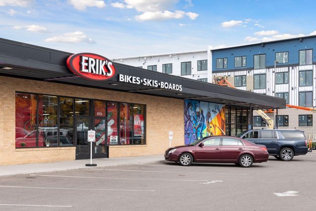 2941 Quebec Avenue S, Saint Louis Park, MN 55426