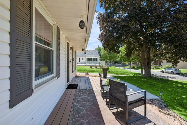 2941 Quebec Avenue S, Saint Louis Park, MN 55426