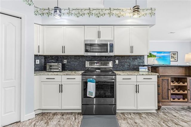 9237 Lanthorn WAY, Estero, FL 33928