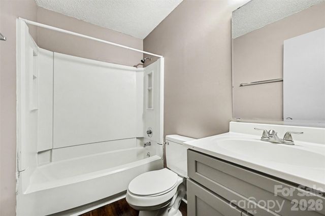 4033 Briarhill Drive, Charlotte, NC 28215