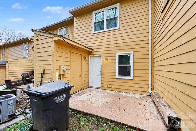 4033 Briarhill Drive, Charlotte, NC 28215