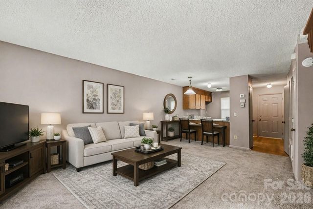 4033 Briarhill Drive, Charlotte, NC 28215