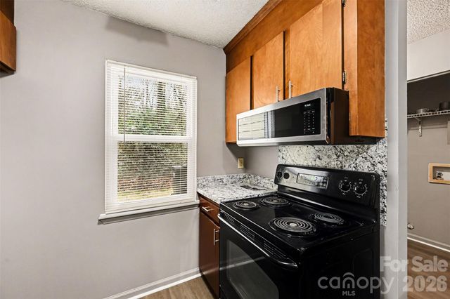 4033 Briarhill Drive, Charlotte, NC 28215