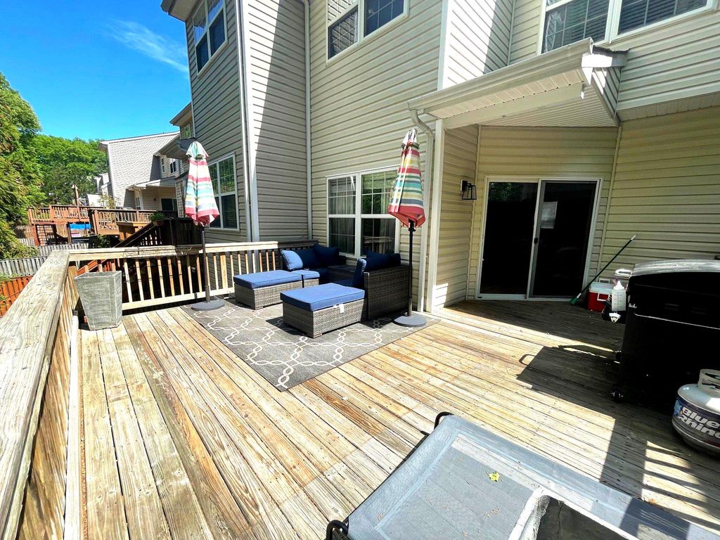 Image 22 of property listing at 626 TROUT RUN CT, Odenton, MD 21113