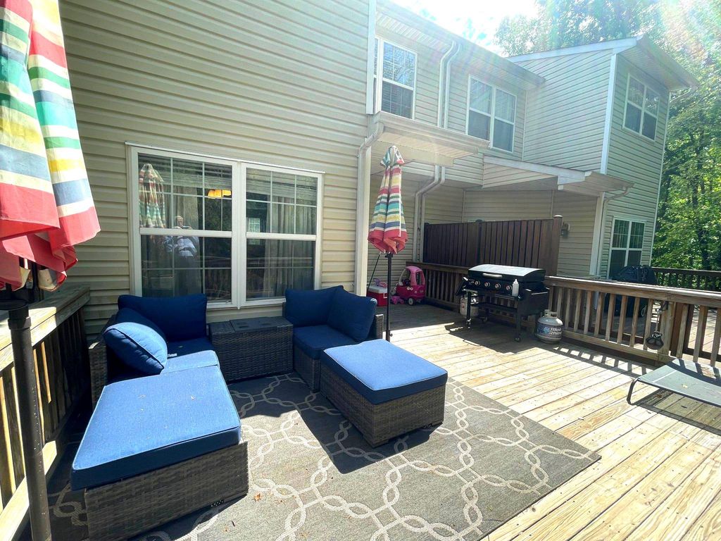 Image 23 of property listing at 626 TROUT RUN CT, Odenton, MD 21113