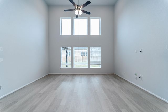 161 Mango CIR, Buda, TX 78610