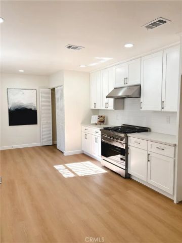 6515 Cimarron, Los Angeles, CA 90047