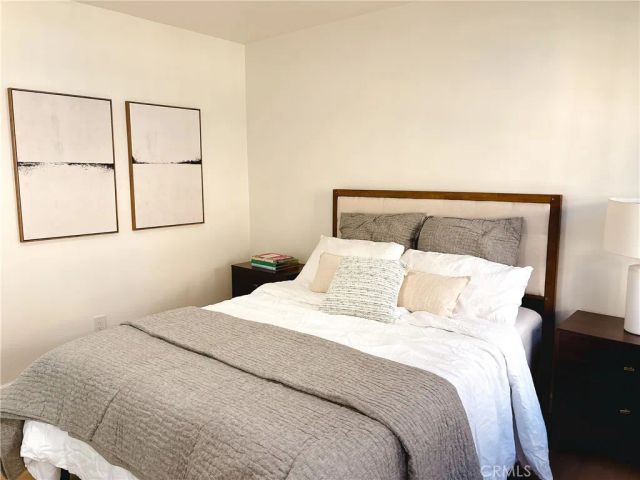 6515 Cimarron, Los Angeles, CA 90047