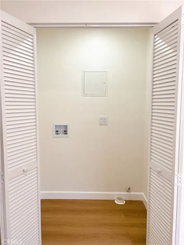 6515 Cimarron, Los Angeles, CA 90047