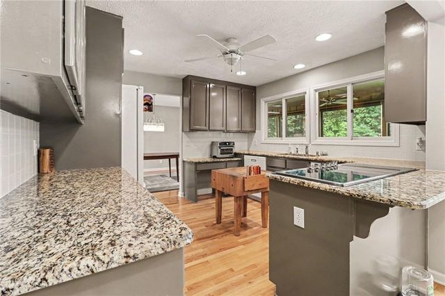 4098 Happy Valley Circle, Newnan, GA 30263