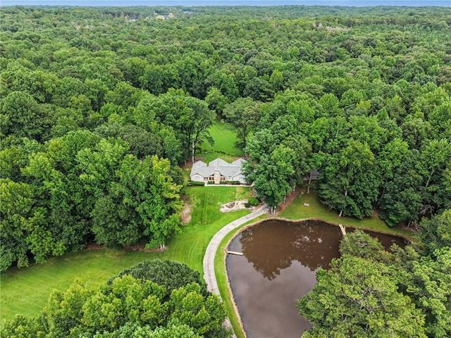4098 Happy Valley Circle, Newnan, GA 30263