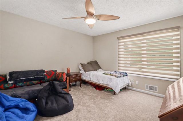 4098 Happy Valley Circle, Newnan, GA 30263