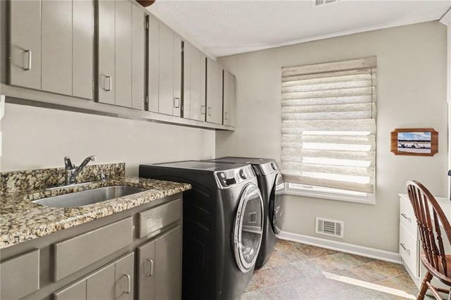4098 Happy Valley Circle, Newnan, GA 30263