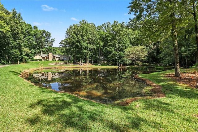 4098 Happy Valley Circle, Newnan, GA 30263
