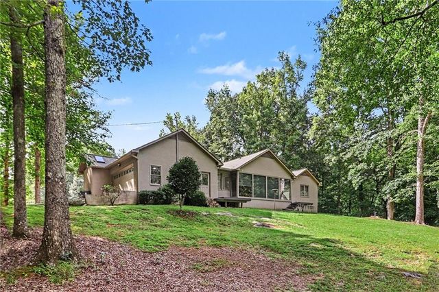 4098 Happy Valley Circle, Newnan, GA 30263