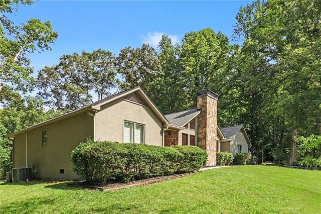 4098 Happy Valley Circle, Newnan, GA 30263