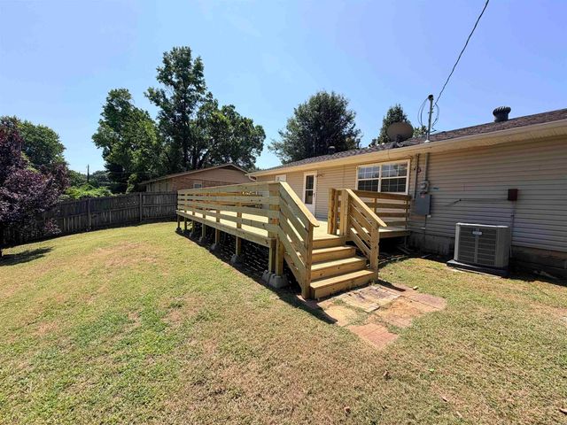 15 Parkridge Drive, North Little Rock, AR 72120