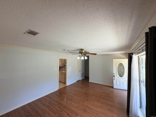 15 Parkridge Drive, North Little Rock, AR 72120