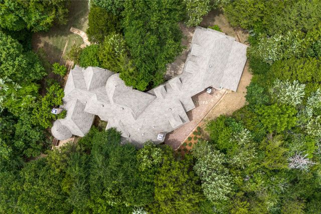 2306 Autumn Run Court, Cedar Hill, TX 75104