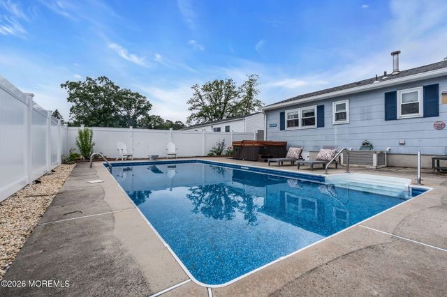 289 Wisteria Drive, Brick, NJ 08723